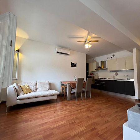 Casa Nostra Apartment เบลลาโจ ภายนอก รูปภาพ