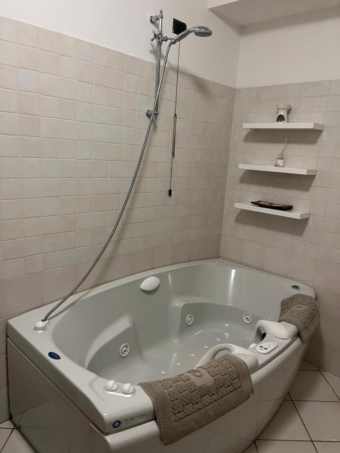 Casa Nostra Apartment เบลลาโจ ภายนอก รูปภาพ